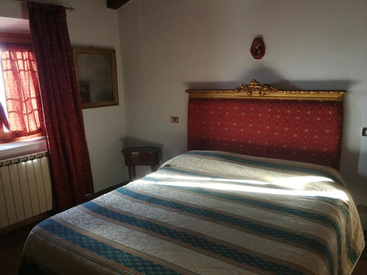 Casetta Verde Guest House Vaiano  Rom bilde